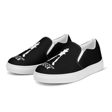 Load image into Gallery viewer, The King has one more move Men’s slip-on canvas shoes
